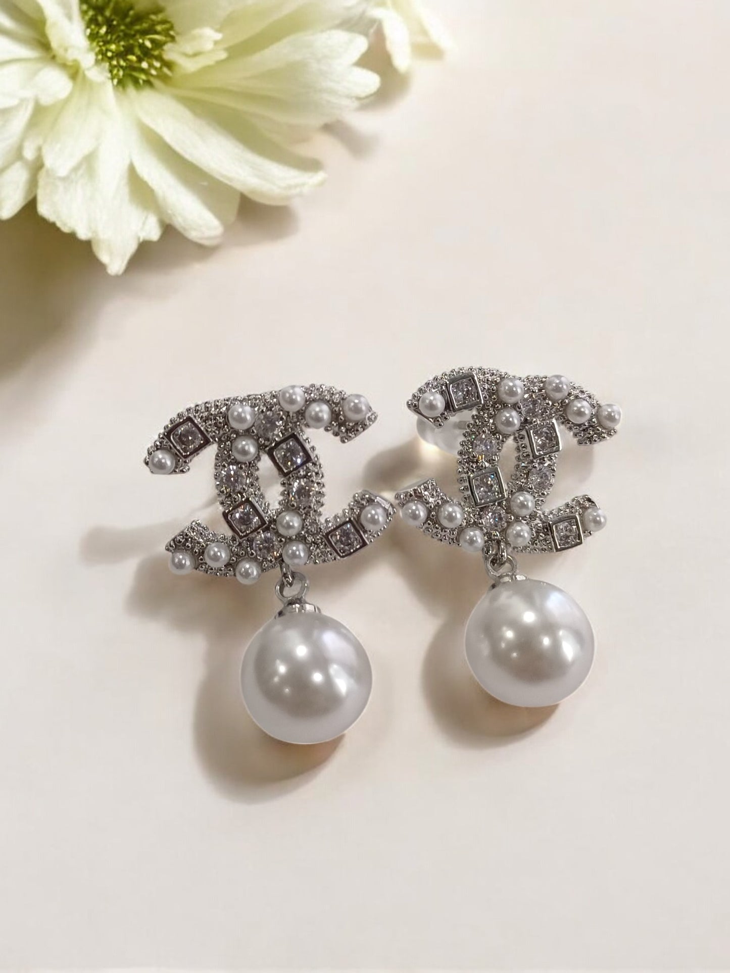 SILVER PEARL CHANEL EVITA EARRINGS
