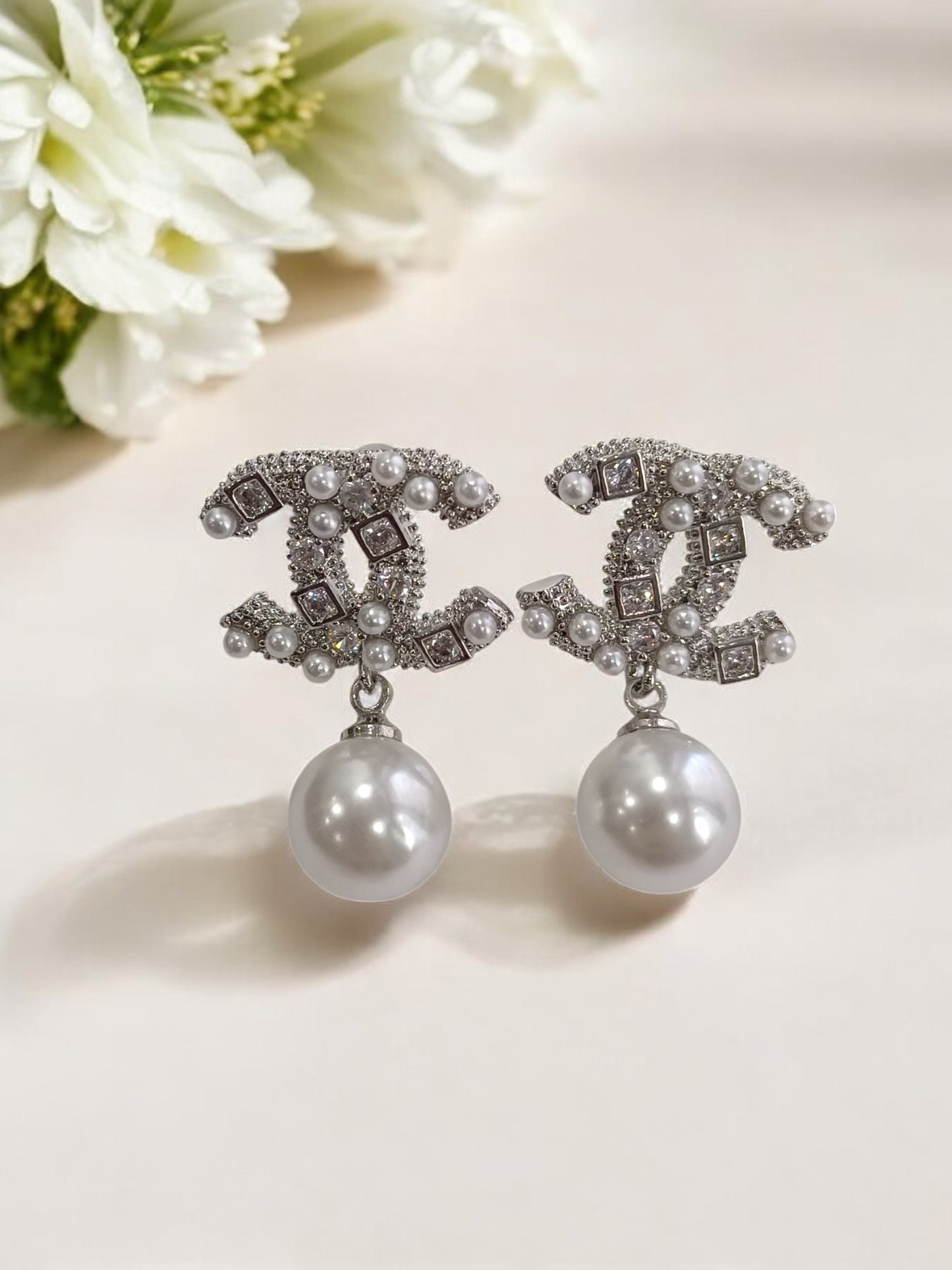 SILVER PEARL CHANEL EVITA EARRINGS