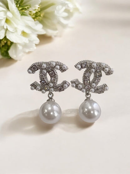 SILVER PEARL CHANEL EVITA EARRINGS