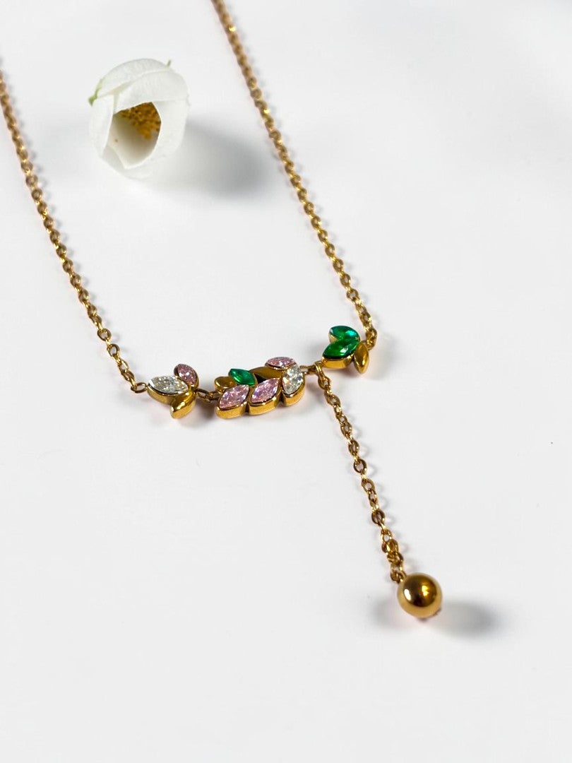 MULTI DIAMOND LEAF CHELSY NECKLACE