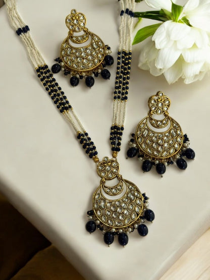 WHITE AND BLUE MALA WITH KUNDAN PENDENT WITH HANGING BLUE BEADS AND MATCHING EARRING
