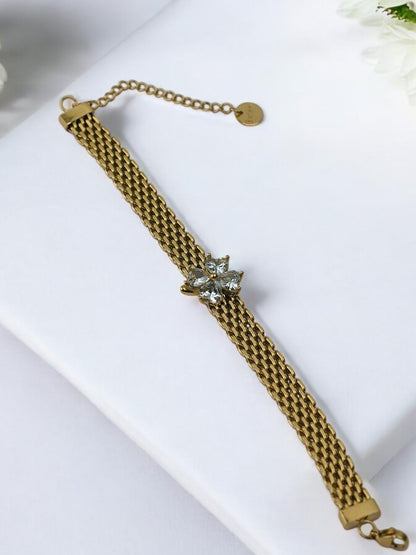 GOLDEN THIK CHAIN WITH GLEMING DIAMOND FLOWER VINTAGE CLOVER
