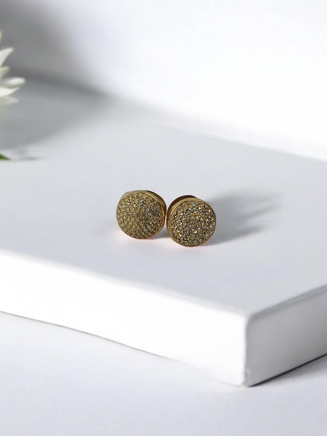 GOLDEN DIAMOND ROUND SARIYAA EARRINGS