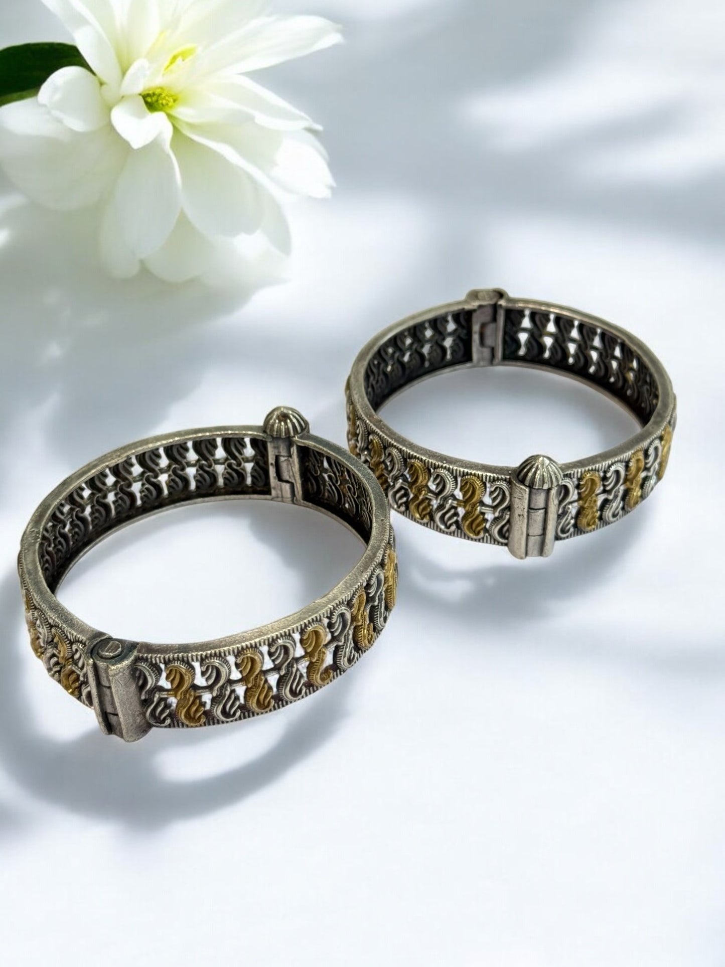 DUAL TONE KRITHI GERMAN SILVER BANGLE