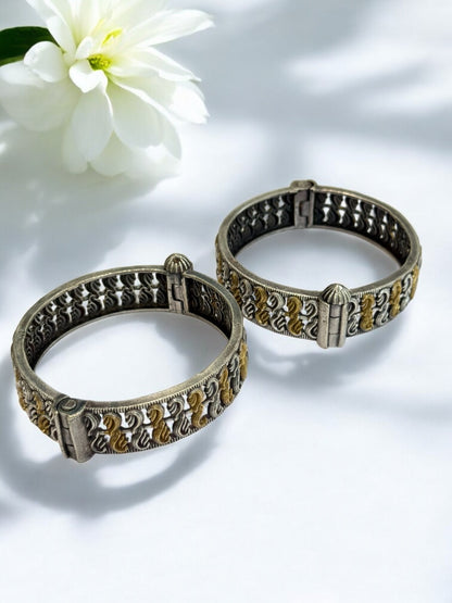 DUAL TONE KRITHI GERMAN SILVER BANGLE