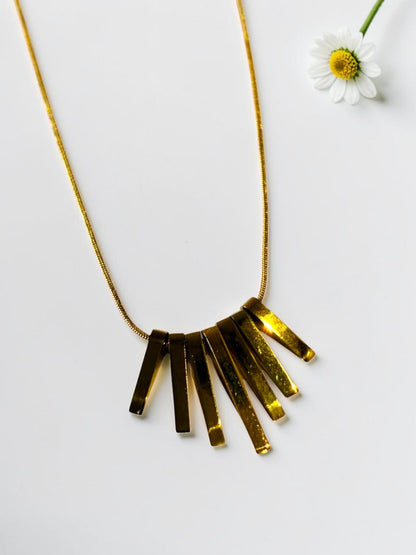 GOLDEN ARIELLA NECKLACE