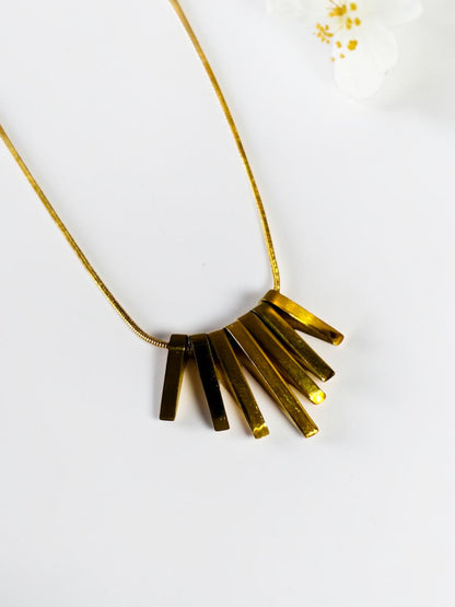 GOLDEN ARIELLA NECKLACE