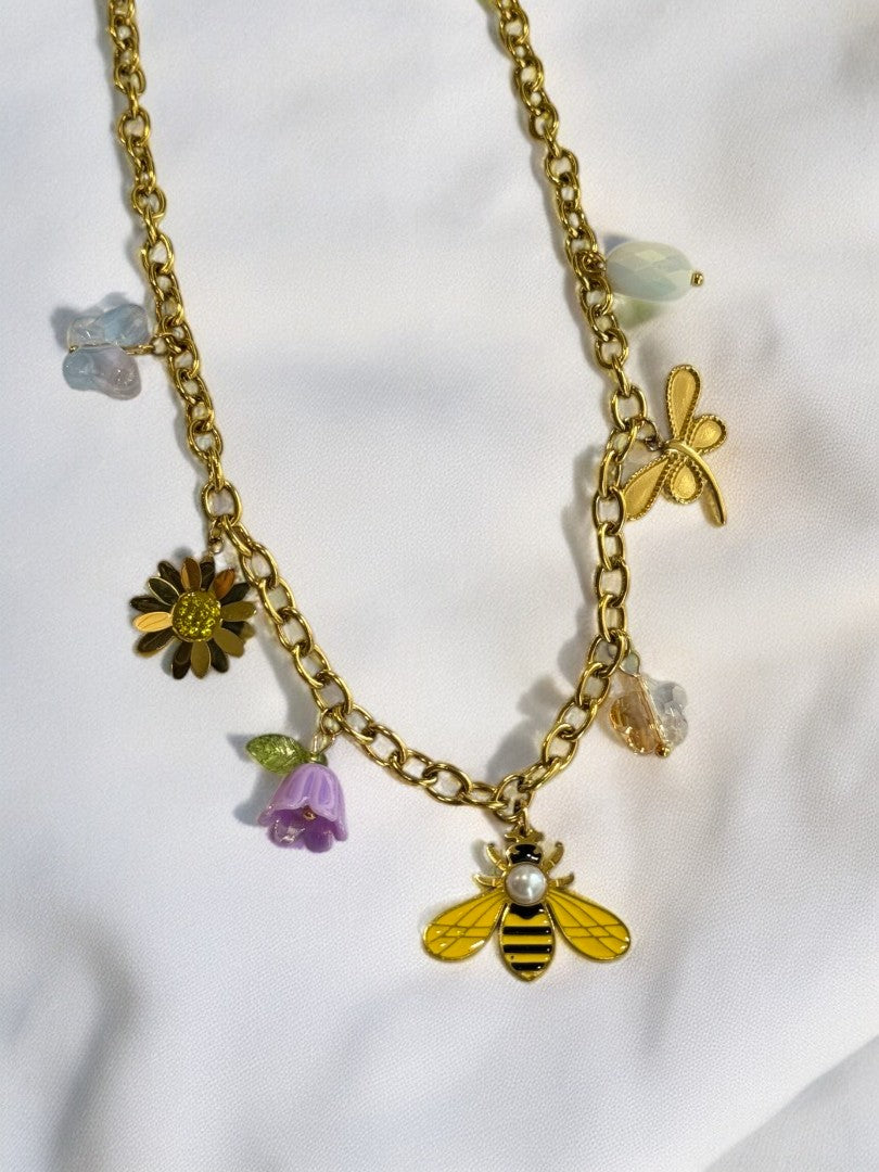 GOLDEN BEACH CHARM CILLIAN NECKLACE