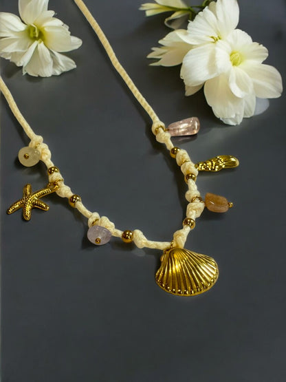 WHITE SEASHELL CHARM EZRA NECKLACE