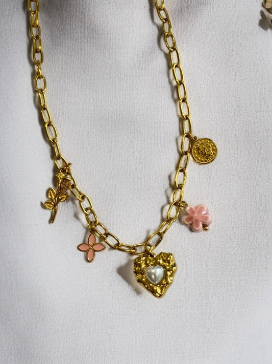 GOLDEN BEACH CHARM MATEW NECKLACE