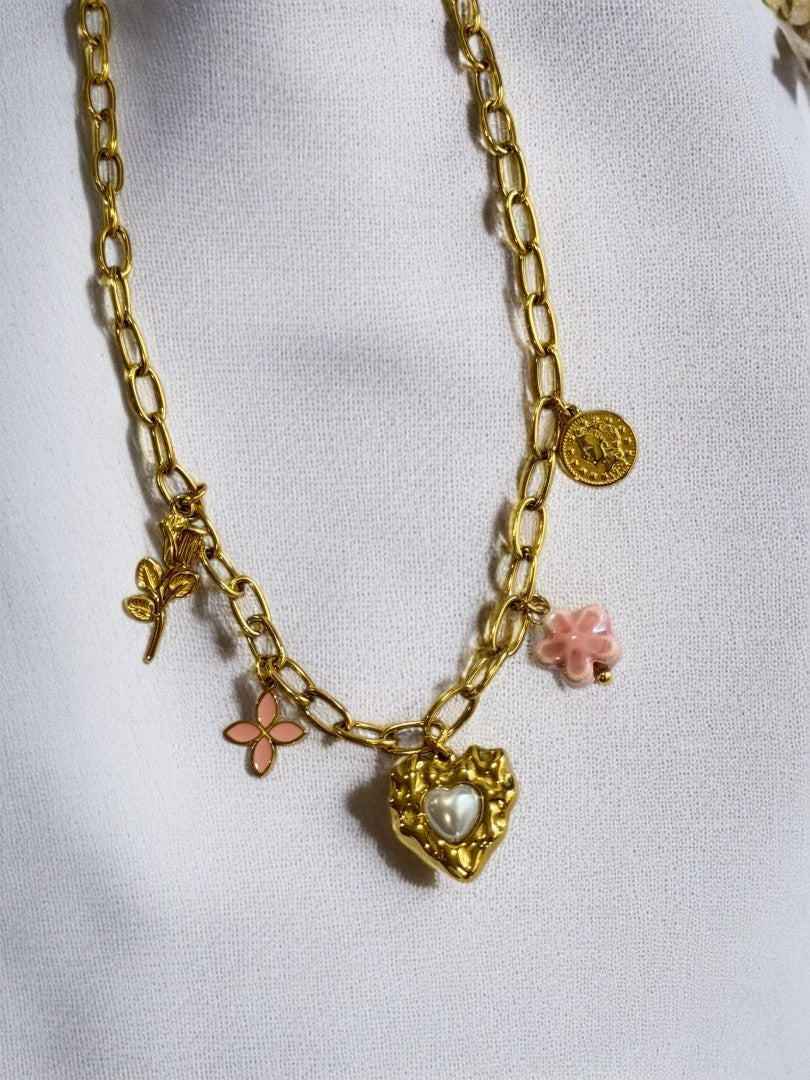 GOLDEN BEACH CHARM MATEW NECKLACE