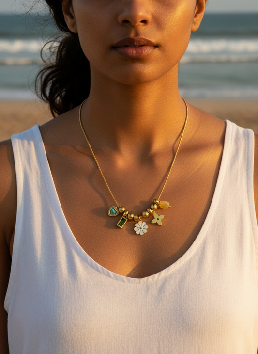 GOLDEN BEACH CHARM URIEL NECKLACE