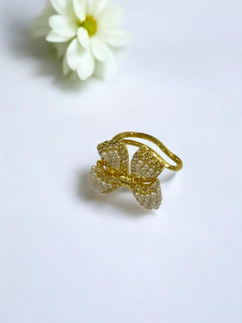 GOLDEN BOW JIANIE EAR CUFF