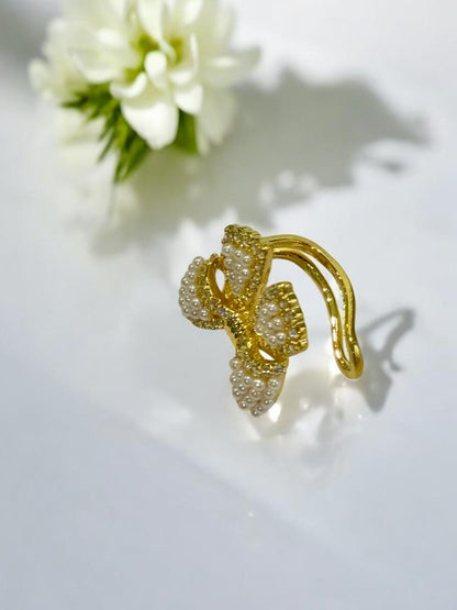 GOLDEN BOW JIANIE EAR CUFF