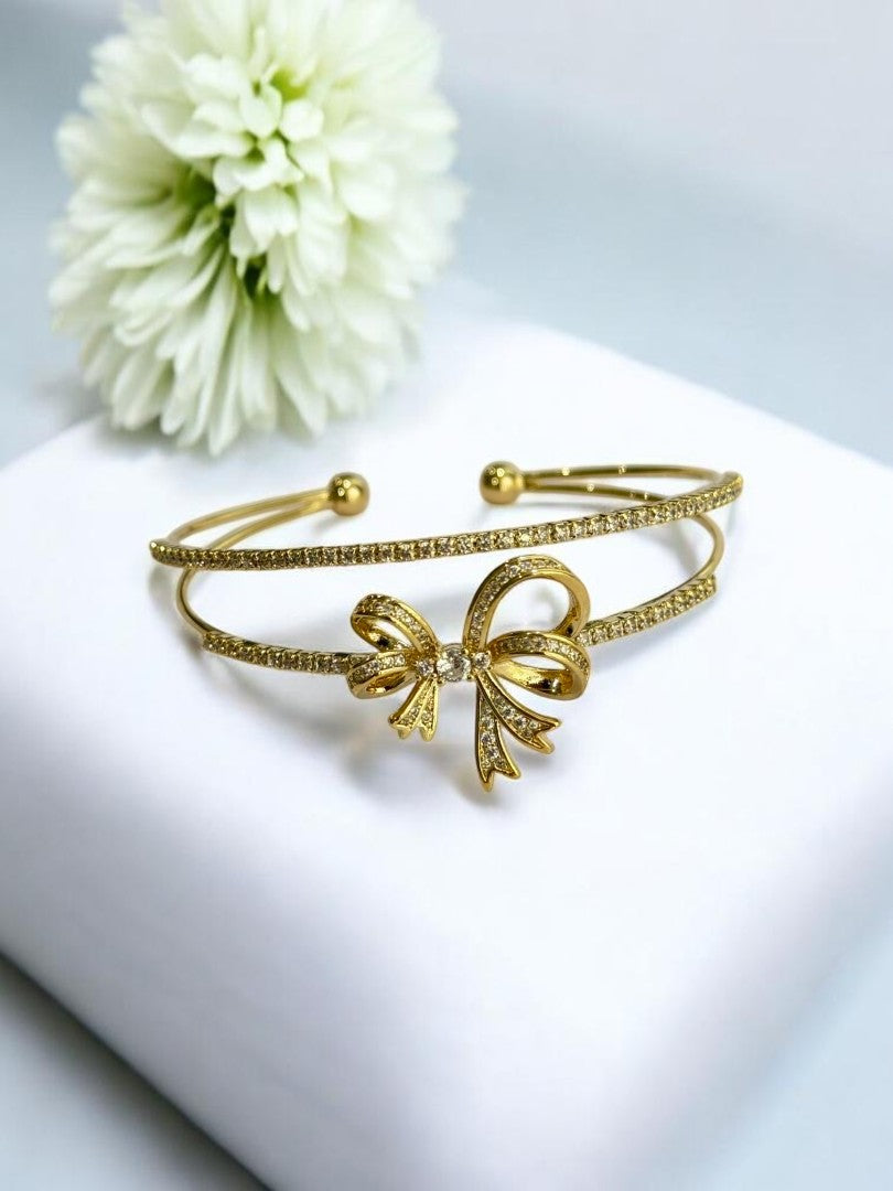 GOLDEN BOW MISA BRACELET (CUFF)