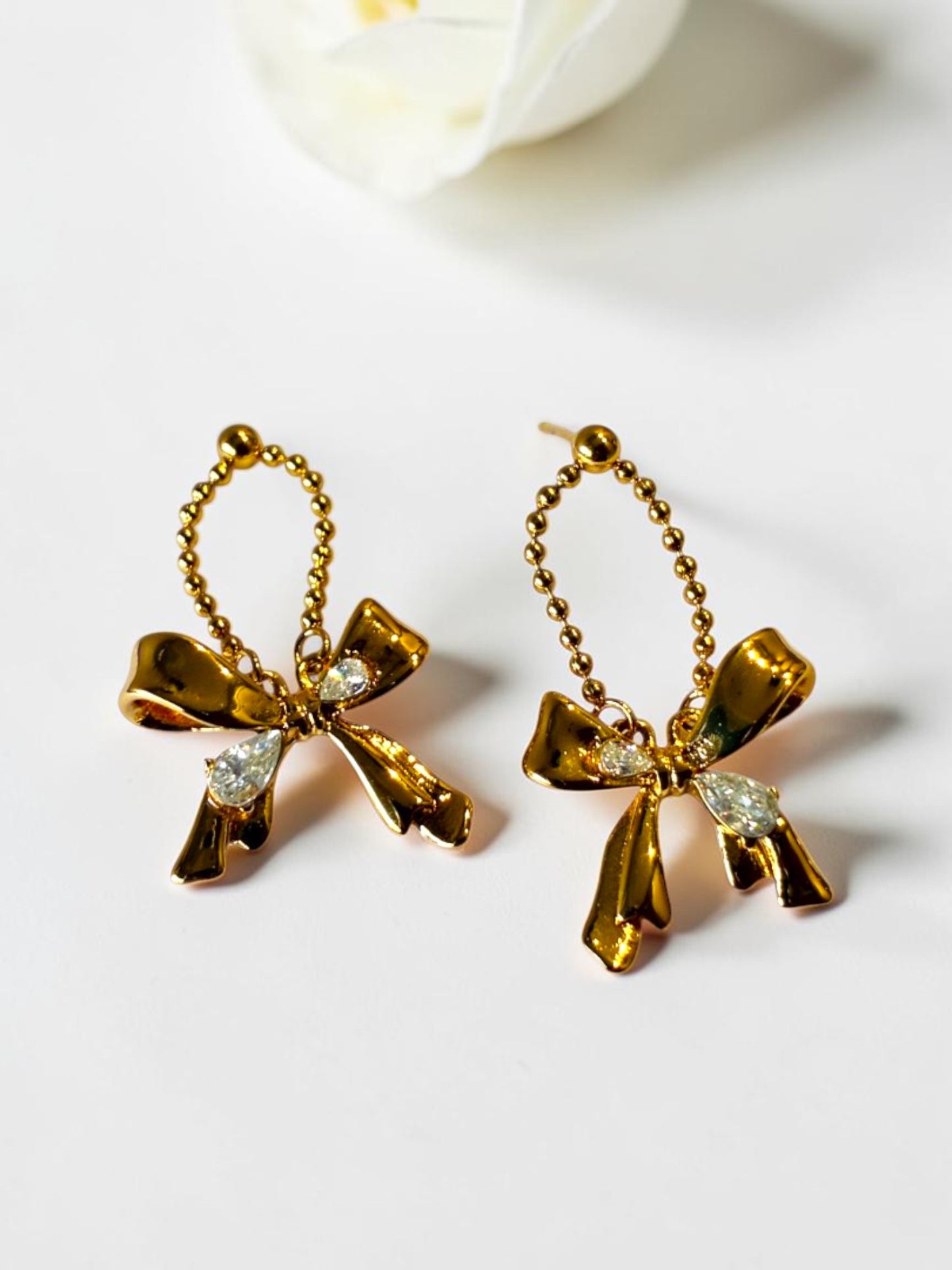 GOLDEN BOW OVIYA EARRINGS
