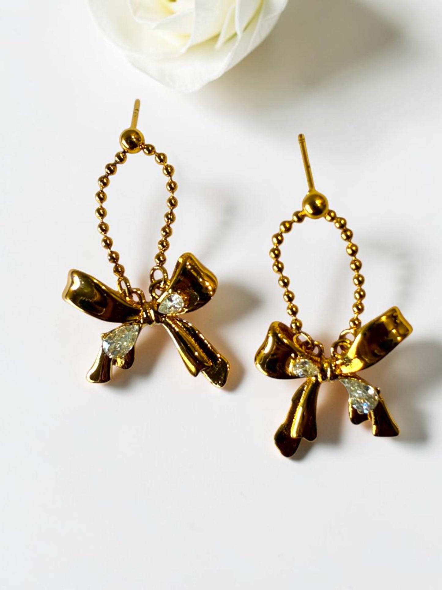 GOLDEN BOW OVIYA EARRINGS