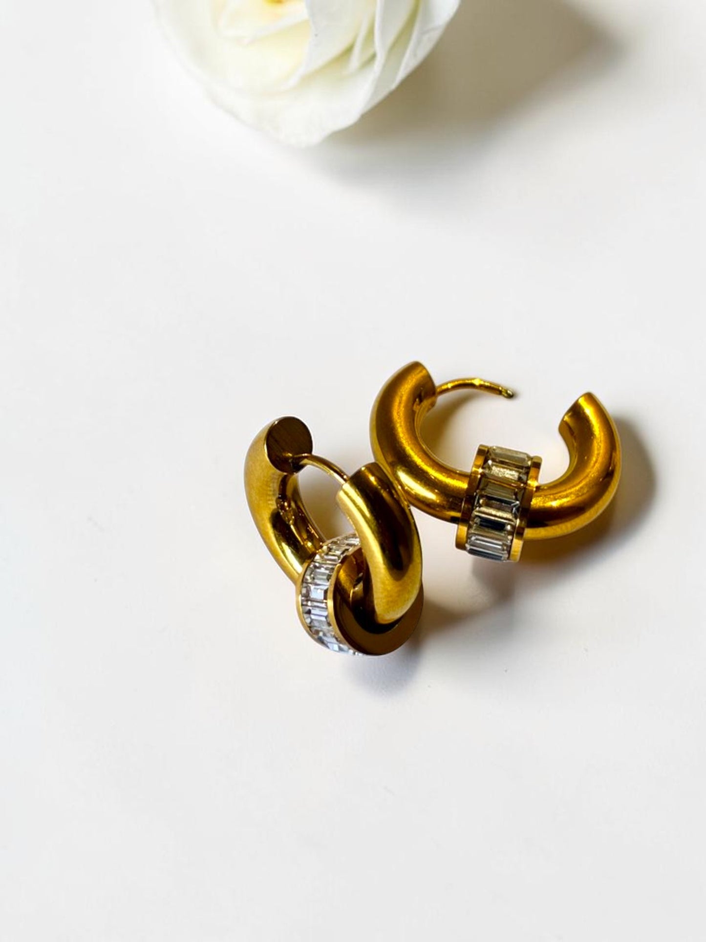 GOLDEN CAMILA EARRINGS