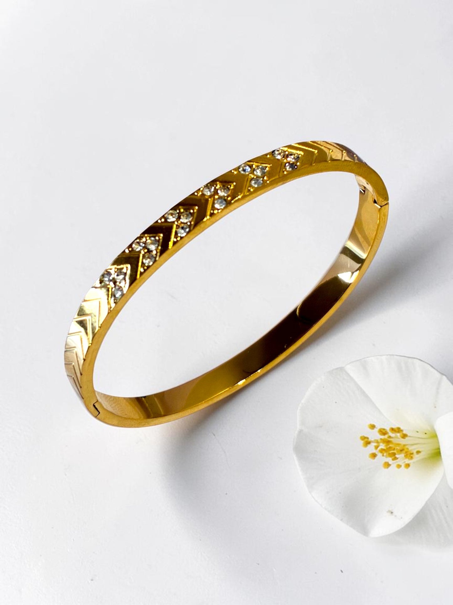 GOLDEN CRYSTAL WAVE ASMINE BRACELET
