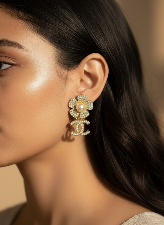 GOLDEN DAMOND DANGIE EARRINGS