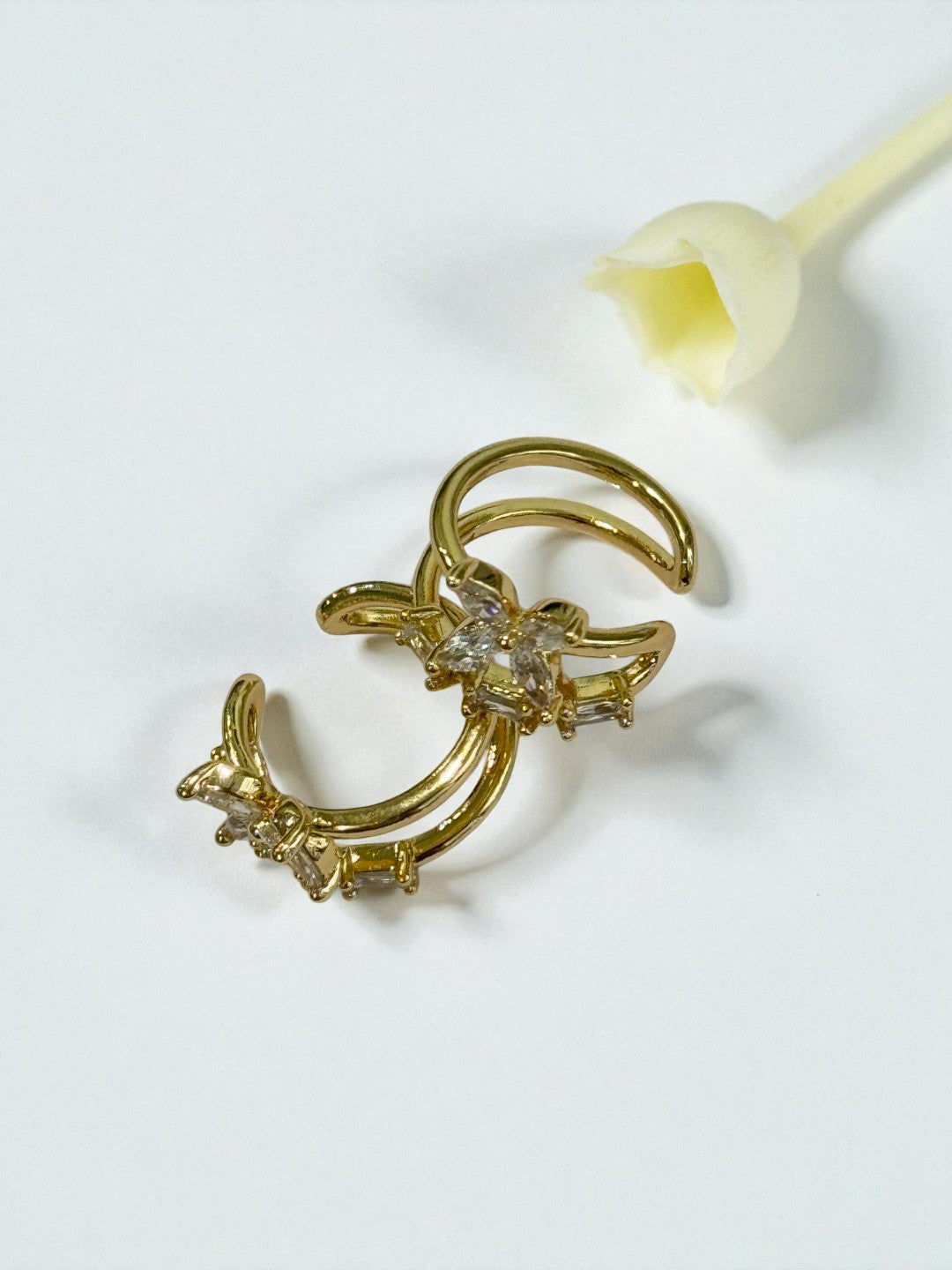 GOLDEN DARREN EAR CUFF