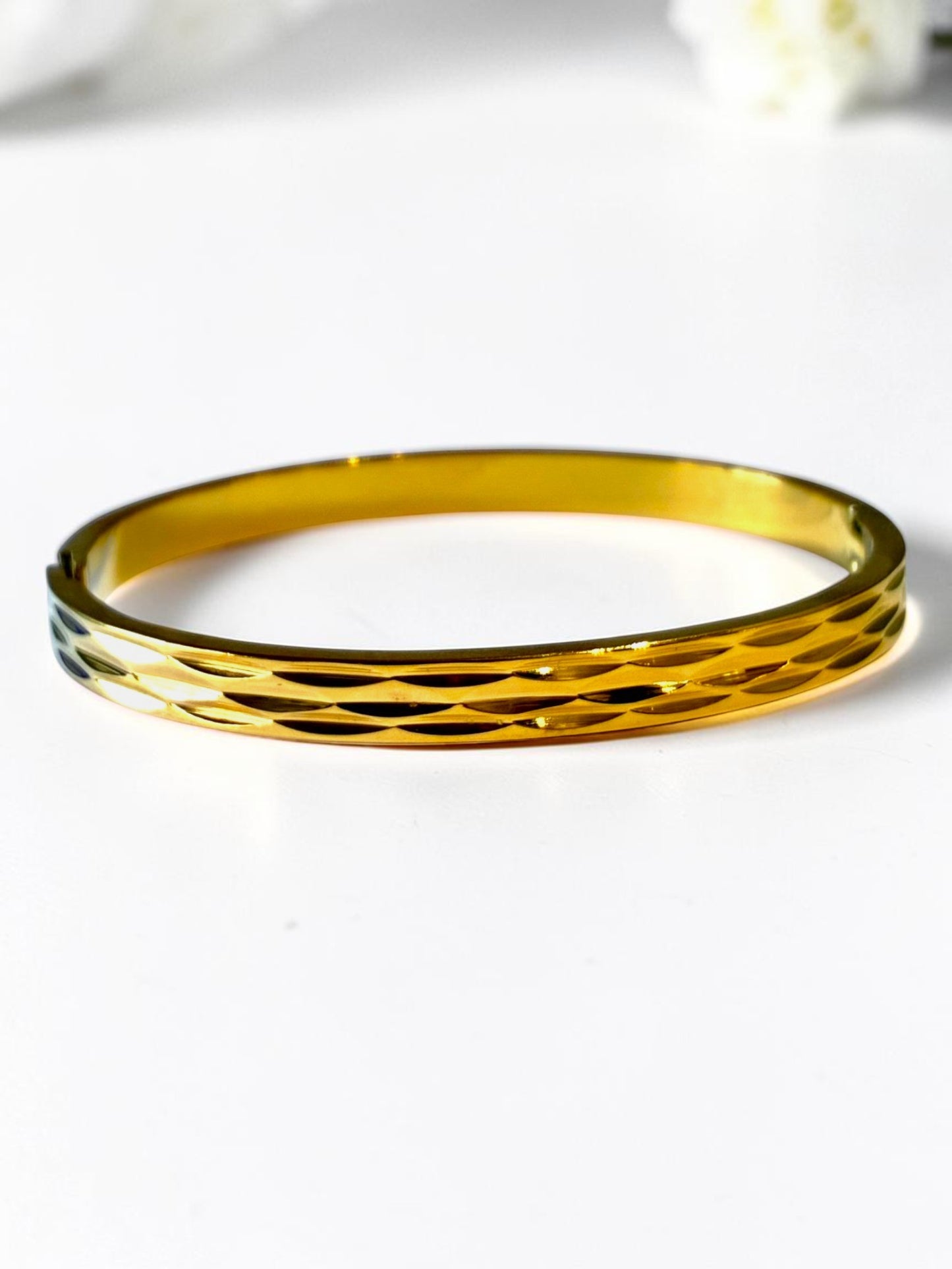 GOLDEN DELISHA BRACELET