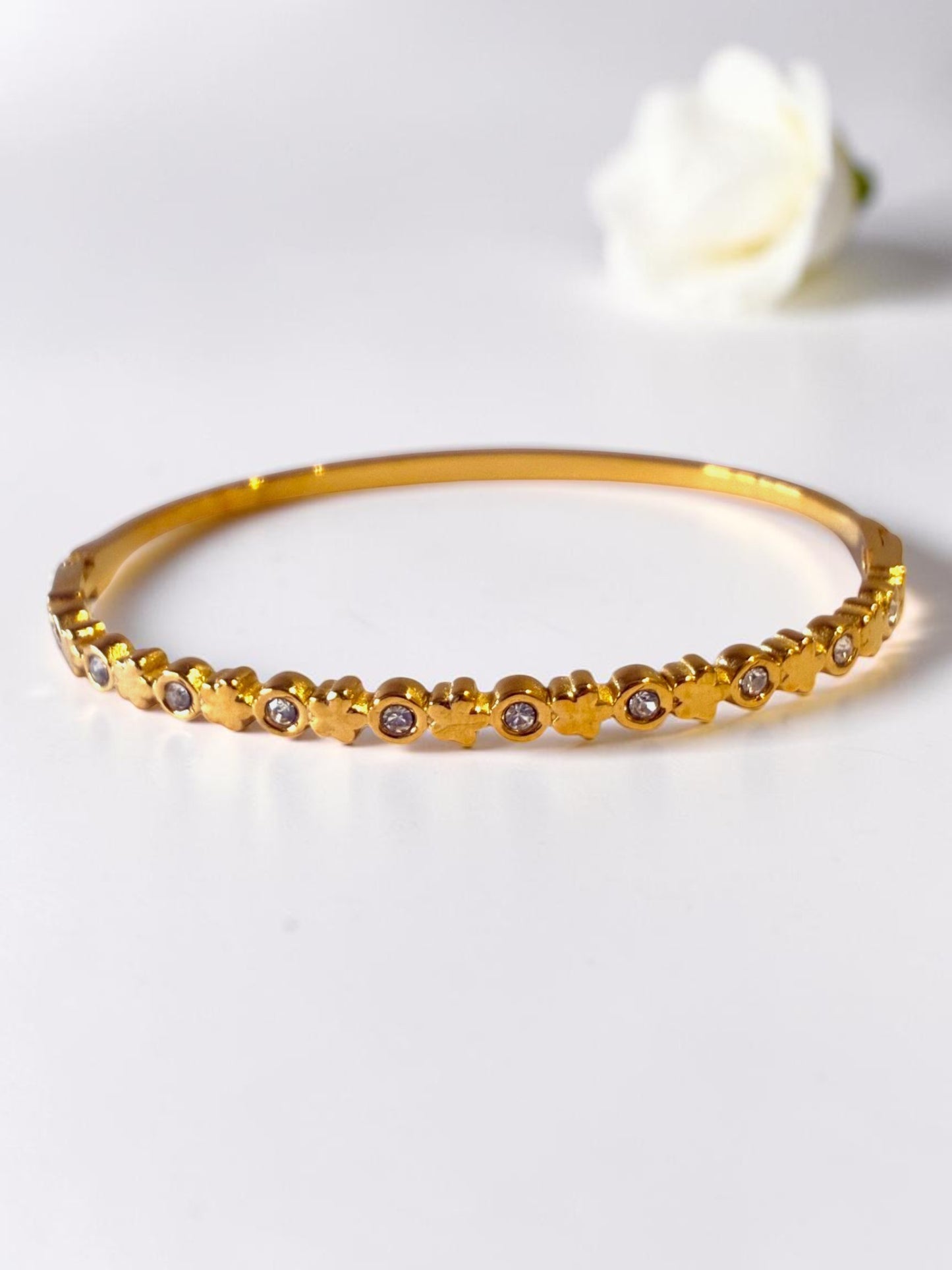 GOLDEN DIAMOND-FLORAL CELINE BRACELET