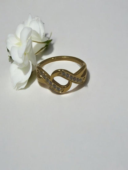 GOLDEN DIAMOND AIDEN RING