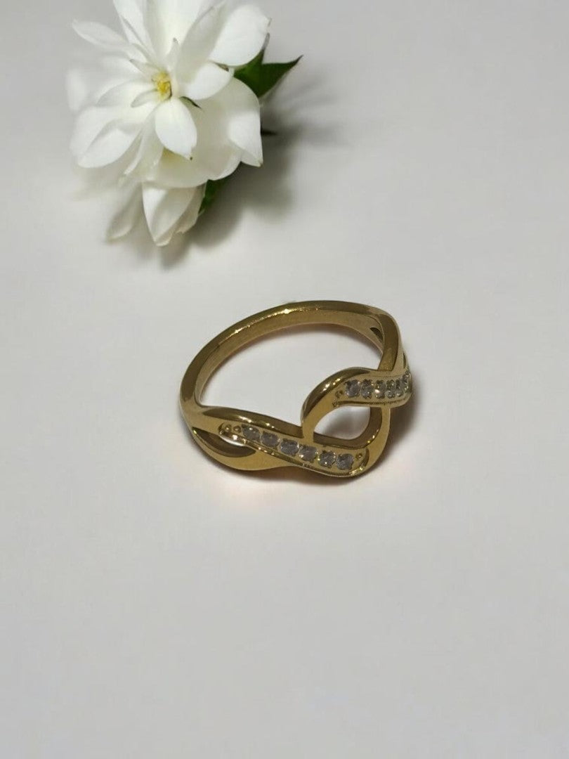GOLDEN DIAMOND AIDEN RING
