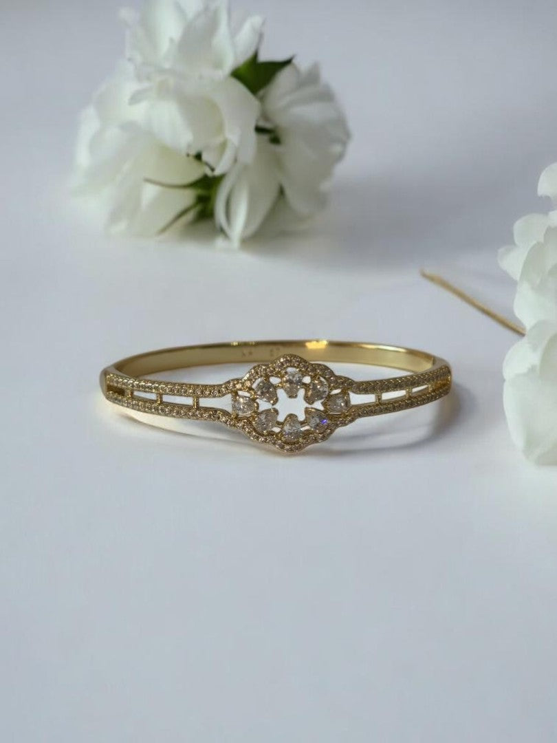 GOLDEN DIAMOND AKHILA BRACELET