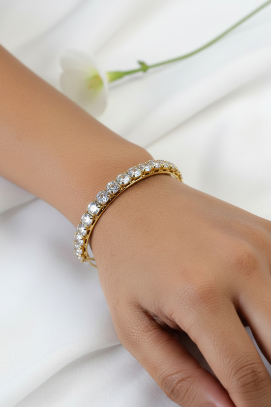 GOLDEN DIAMOND AMANTHA BRACELET (CUFF)