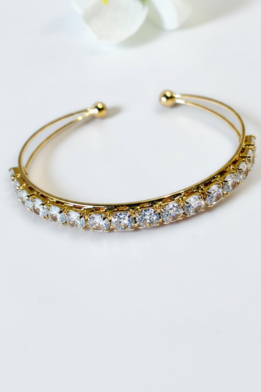 GOLDEN DIAMOND AMANTHA BRACELET (CUFF)