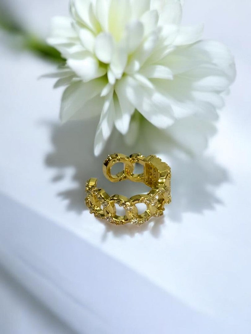 GOLDEN DIAMOND ARLOK EAR CUFF