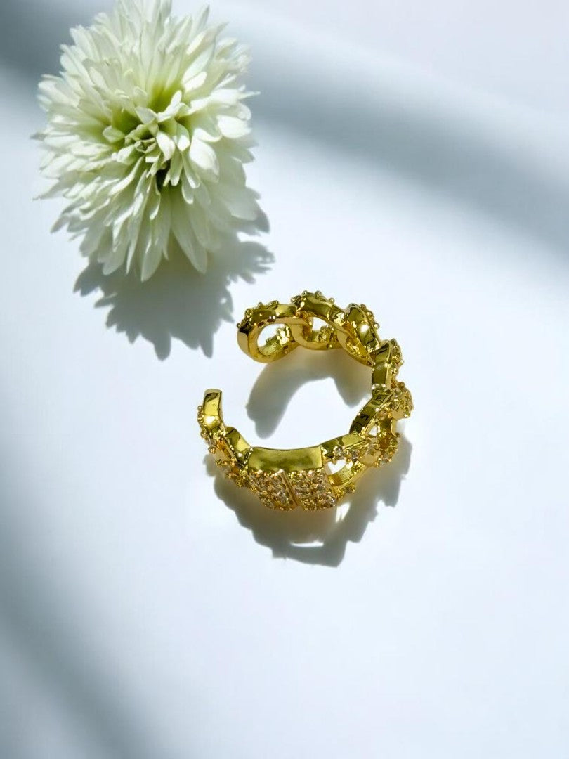 GOLDEN DIAMOND ARLOK EAR CUFF