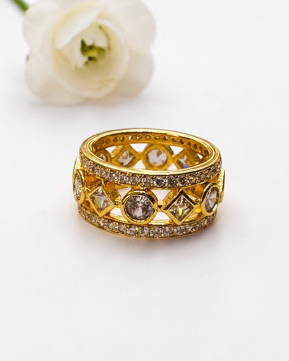 GOLDEN DIAMOND AUDREY RING