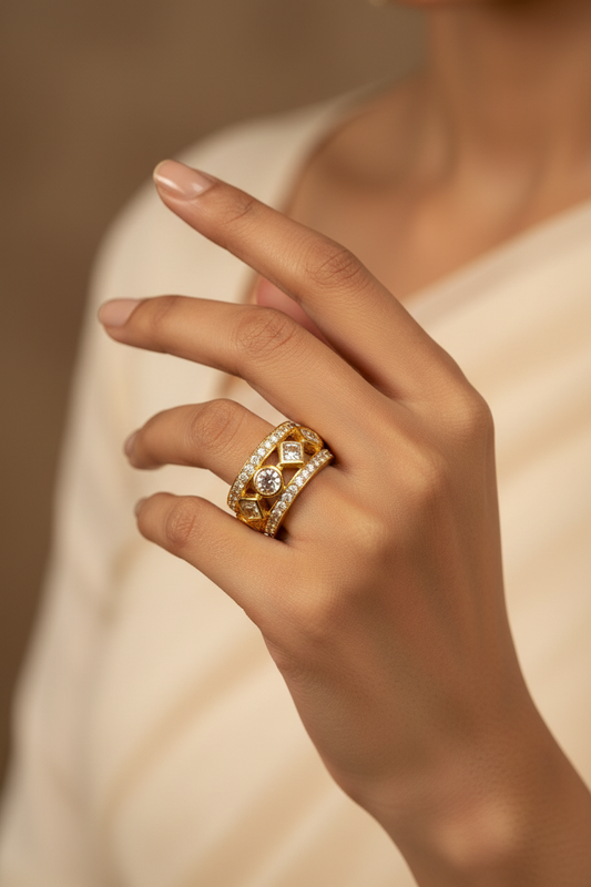 GOLDEN DIAMOND AUDREY RING