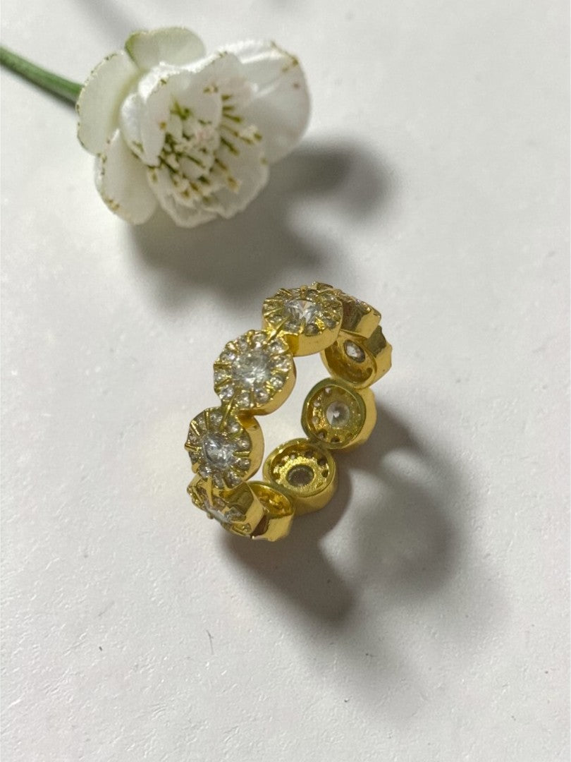 GOLDEN DIAMOND AVA RING