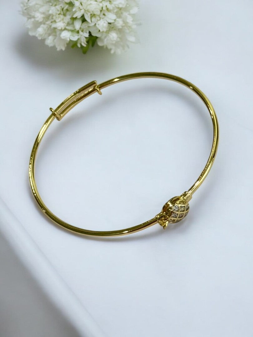 GOLDEN DIAMOND AVYAAN BRACELET