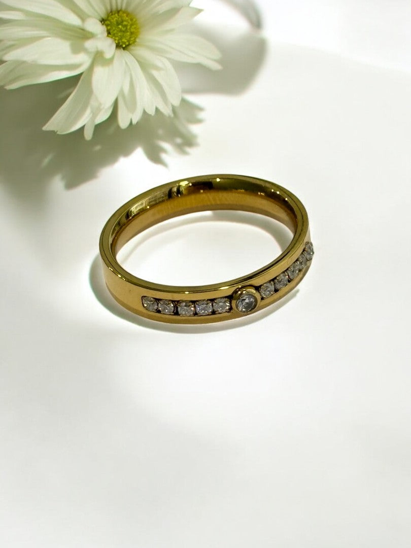 GOLDEN DIAMOND BENJA RING