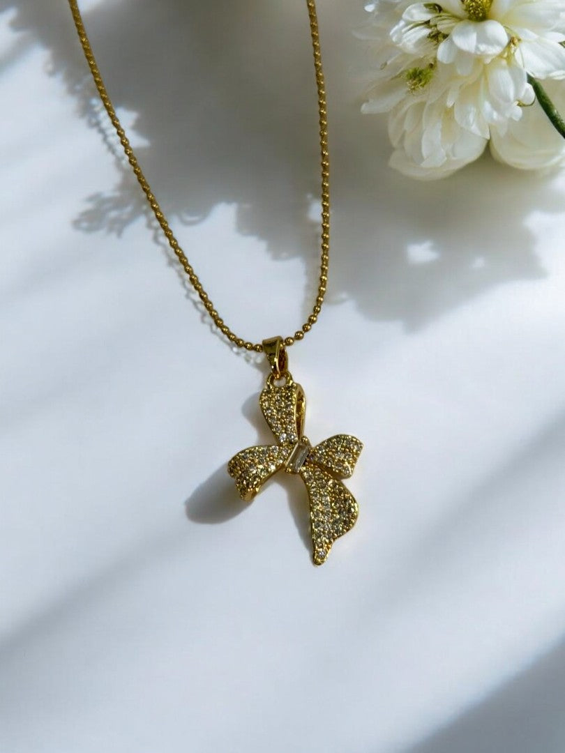 GOLDEN DIAMOND BOW ALEX NECKLACE