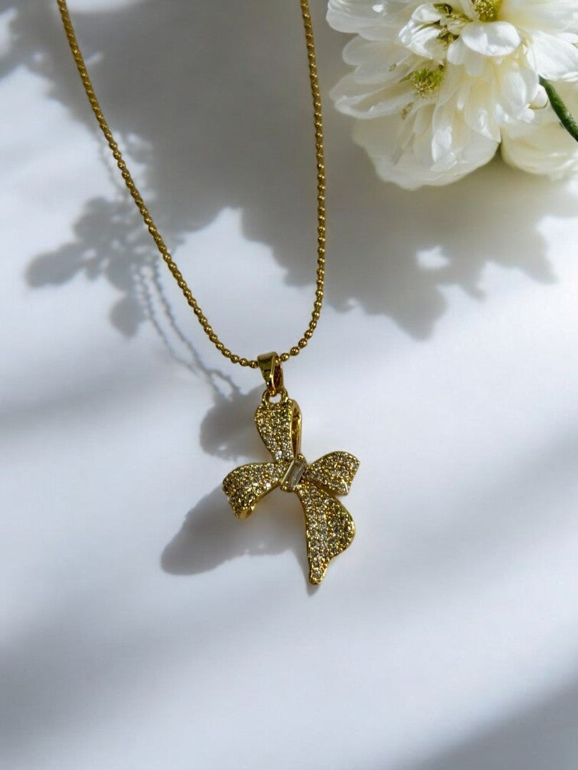 GOLDEN DIAMOND BOW ALEX NECKLACE