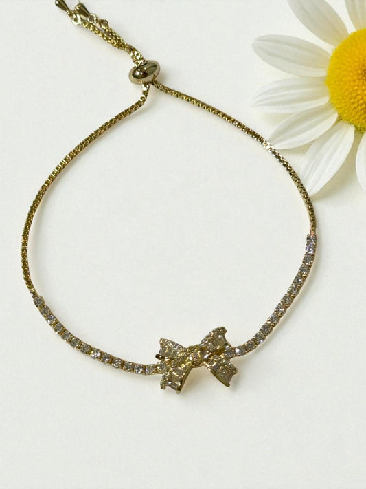 GOLDEN DIAMOND BOW CAVAN BRACELET