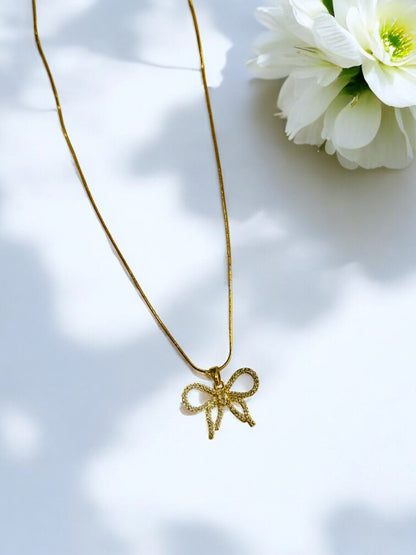 GOLDEN DIAMOND BOW SALVI NECKLACE