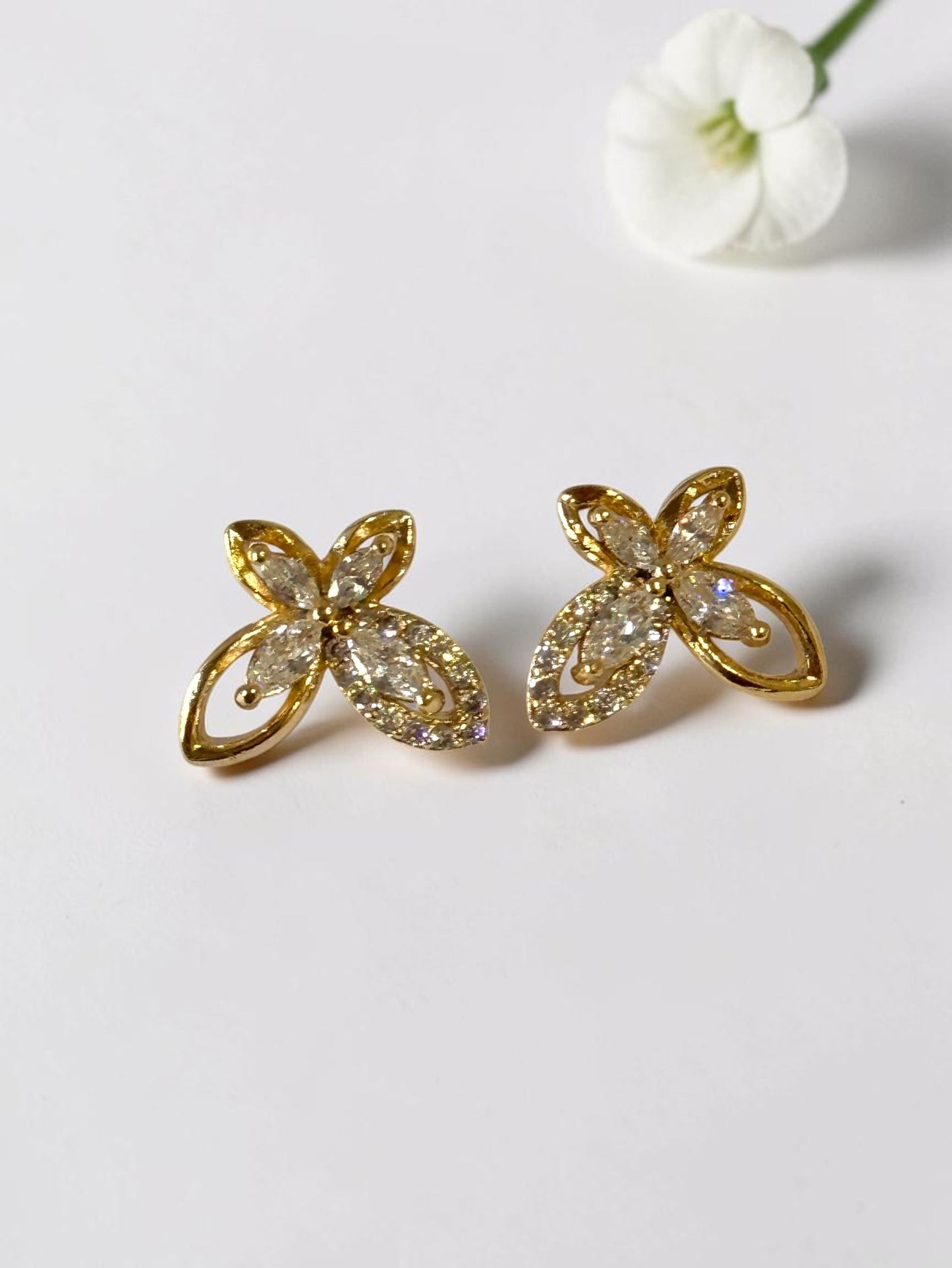 GOLDEN DIAMOND BUTTERFLY CHASIE EARRINGS