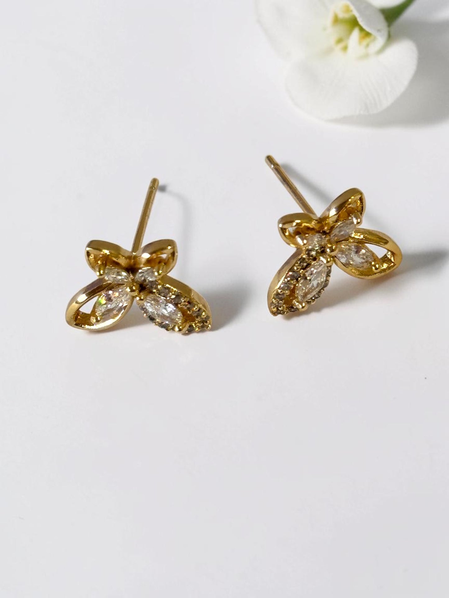 GOLDEN DIAMOND BUTTERFLY CHASIE EARRINGS