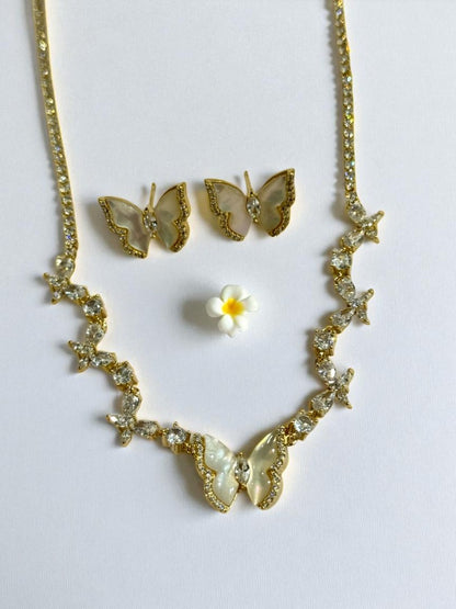 WHITE DIAMOND BUTTERFLY CORBINS NECKLACE SET