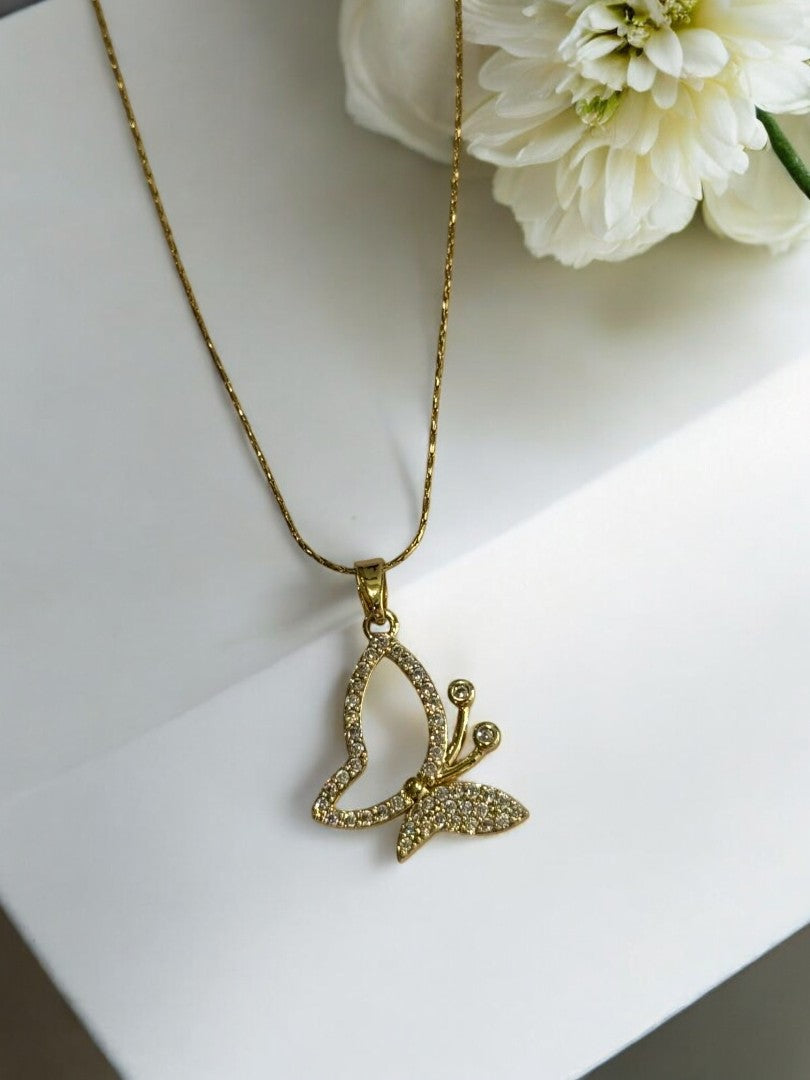 GOLDEN DIAMOND BUTTERFLY SERGIO NECKLACE