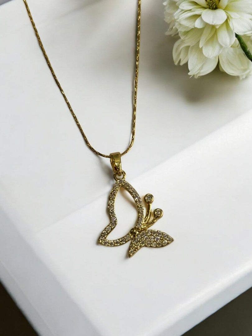 GOLDEN DIAMOND BUTTERFLY SERGIO NECKLACE