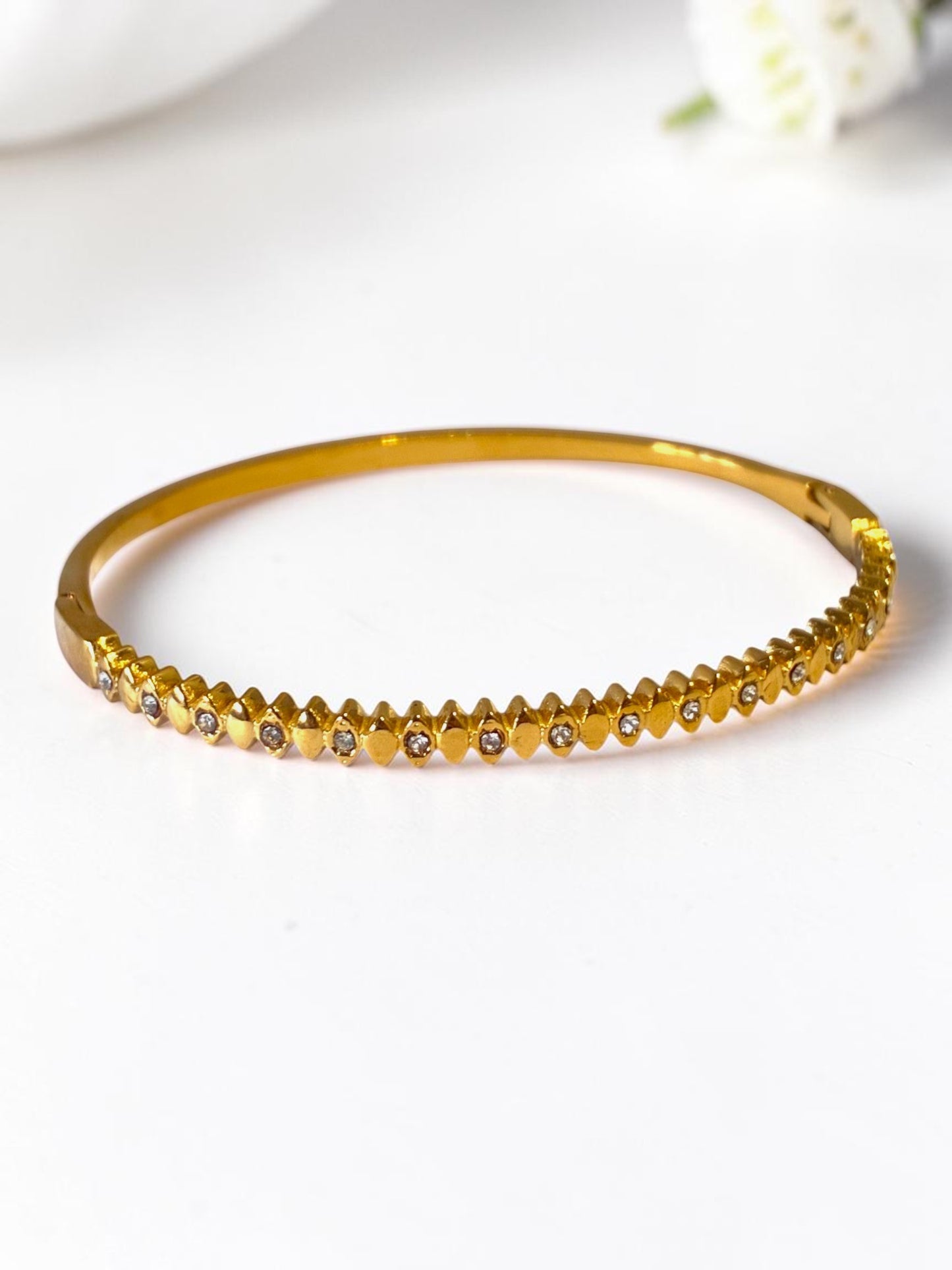 GOLDEN DIAMOND CELINE BRACELET