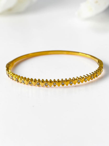 GOLDEN DIAMOND CELINE BRACELET